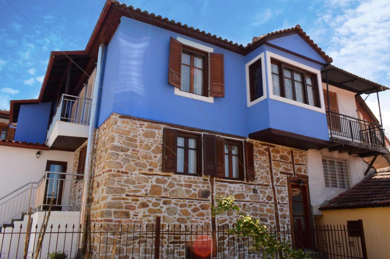 Renovated Old Manor House With Yard Villa Arnaia Exteriör bild
